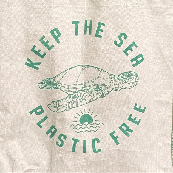 TURTLE PROTECTION Keep the Sea Plastic Free Tote Reusable Shopping Bag - Picture 4 of 10